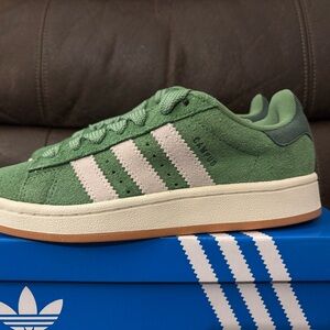 Adidas Green Campus Sneakers brand new in box women’s size 6